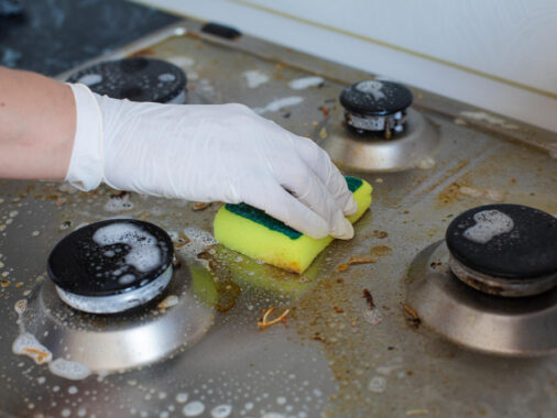 Signs You Need Professional Oven Cleaning
